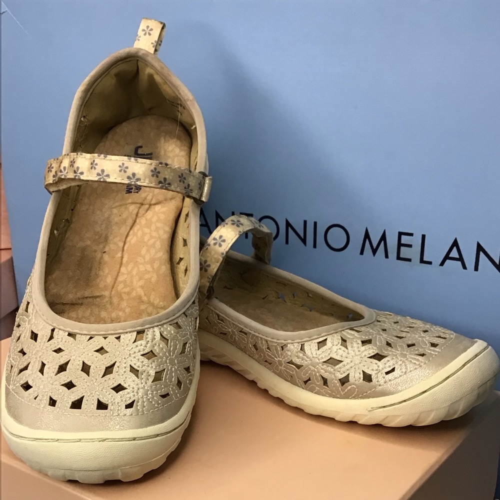 ⭐️⭐️JBU by Jambu Wildflower Mary Janes